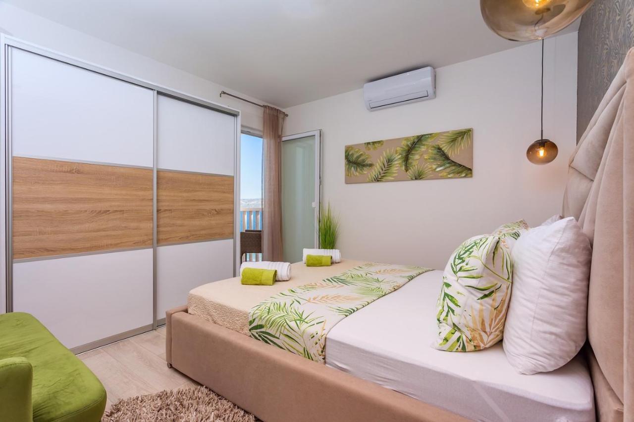 אומיס Villa Matan - Only 200M From The Sandy Beaches, Private 28M2 Pool מראה חיצוני תמונה